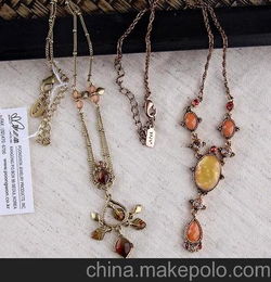 青島小飾品批發 歐美品牌寶石項鏈耳環胸針精致包貨113件包郵